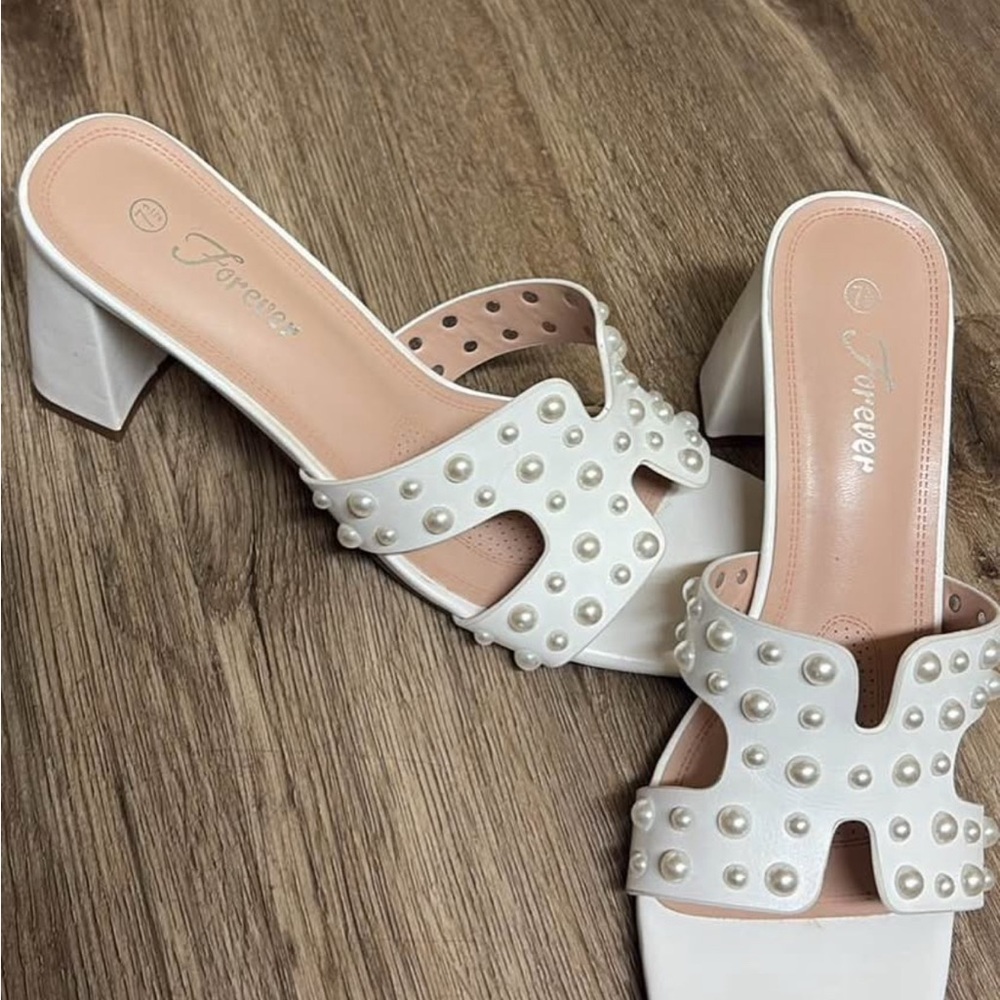 Forever 21 White Pearl Studded Mules